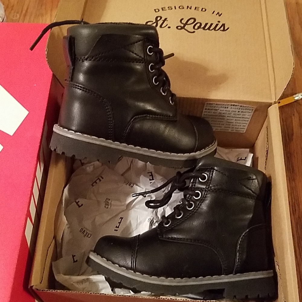 Creve black boots